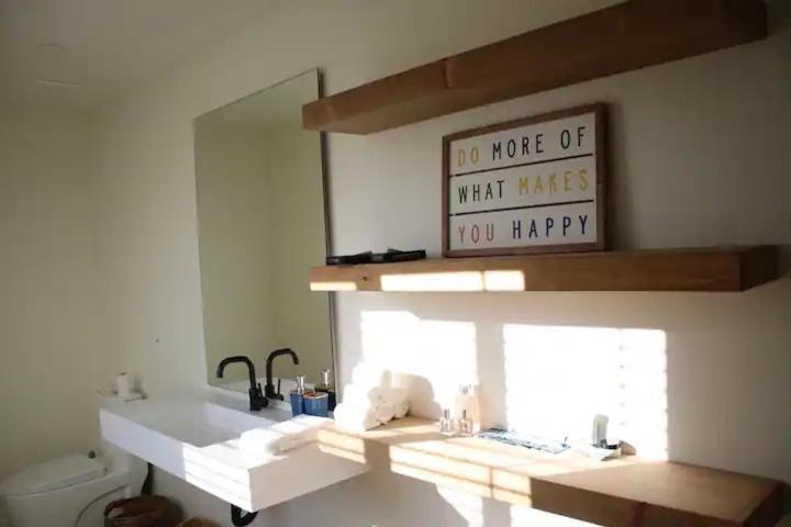 Serene Modern Home Backdoor With Great Wifi, Games, Movies, Patio Seating And Bbq Easy Access To North Joshua Tree National Park In 10 Minutes Twentynine Palms Esterno foto