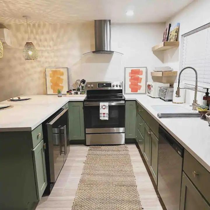 Serene Modern Home Backdoor With Great Wifi, Games, Movies, Patio Seating And Bbq Easy Access To North Joshua Tree National Park In 10 Minutes Twentynine Palms Esterno foto