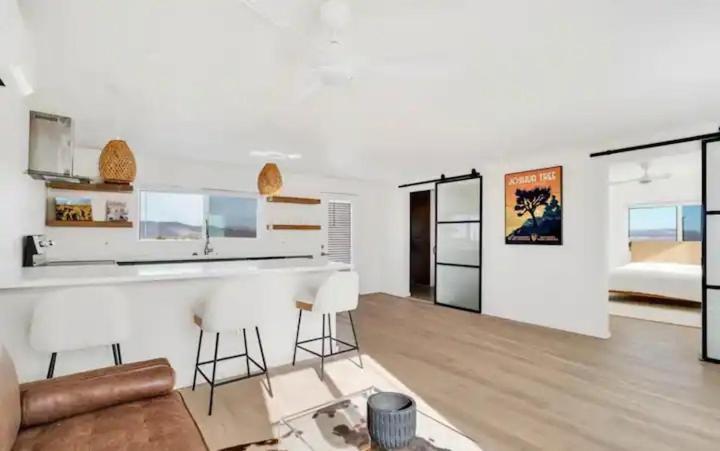 Serene Modern Home Backdoor With Great Wifi, Games, Movies, Patio Seating And Bbq Easy Access To North Joshua Tree National Park In 10 Minutes Twentynine Palms Esterno foto