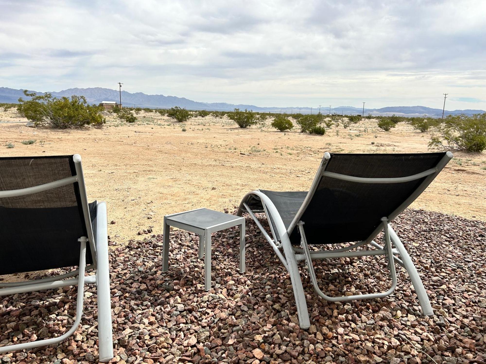 Serene Modern Home Backdoor With Great Wifi, Games, Movies, Patio Seating And Bbq Easy Access To North Joshua Tree National Park In 10 Minutes Twentynine Palms Esterno foto