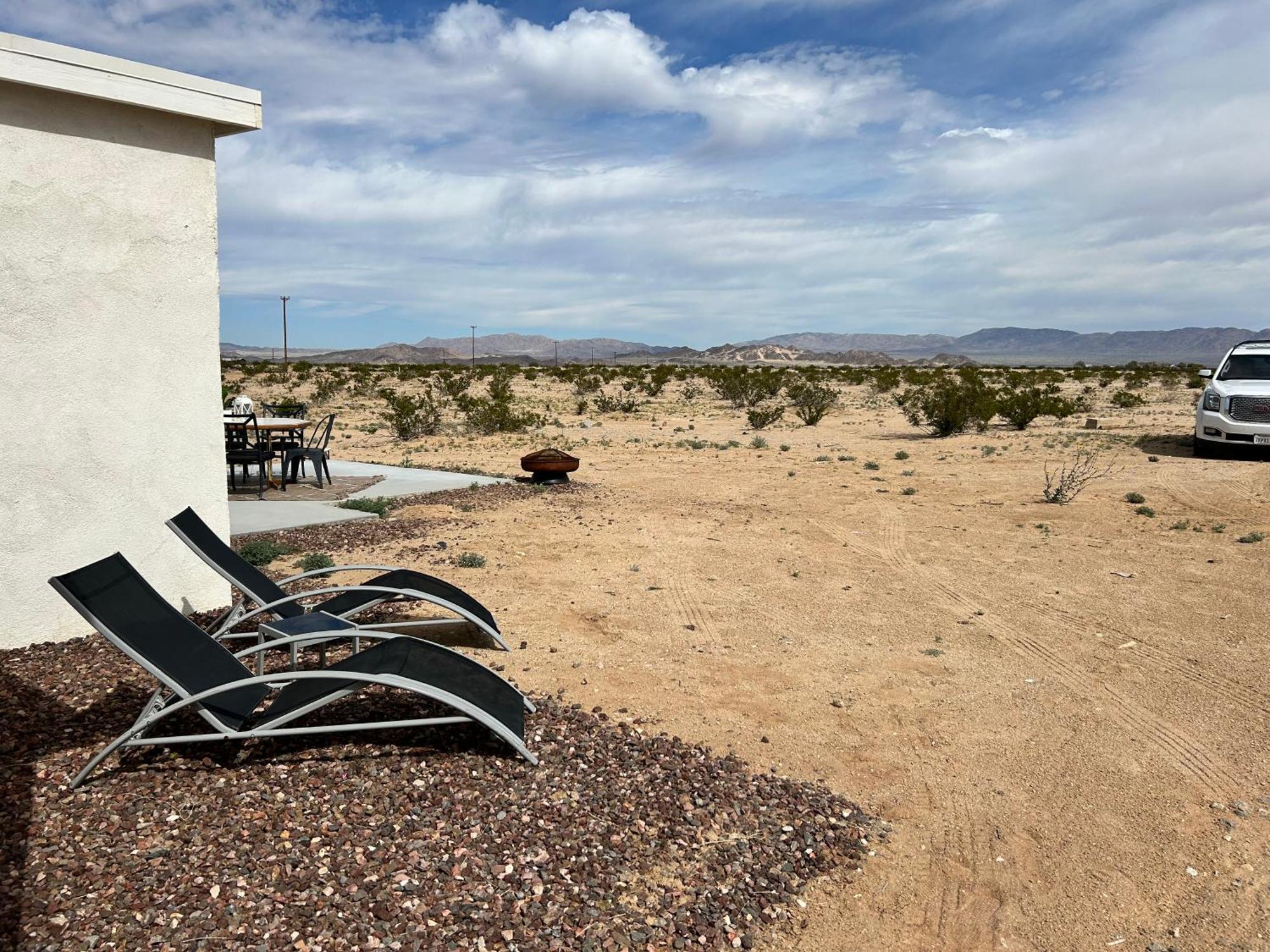 Serene Modern Home Backdoor With Great Wifi, Games, Movies, Patio Seating And Bbq Easy Access To North Joshua Tree National Park In 10 Minutes Twentynine Palms Esterno foto