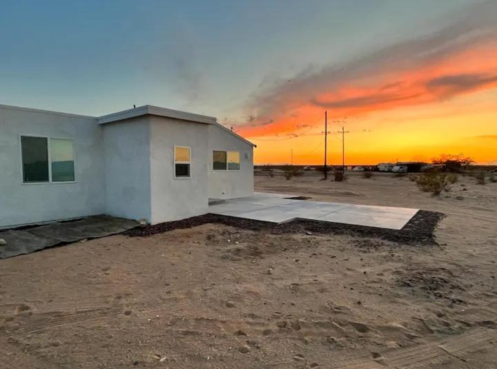 Serene Modern Home Backdoor With Great Wifi, Games, Movies, Patio Seating And Bbq Easy Access To North Joshua Tree National Park In 10 Minutes Twentynine Palms Esterno foto