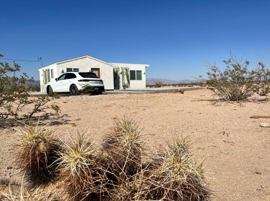 Serene Modern Home Backdoor With Great Wifi, Games, Movies, Patio Seating And Bbq Easy Access To North Joshua Tree National Park In 10 Minutes Twentynine Palms Esterno foto