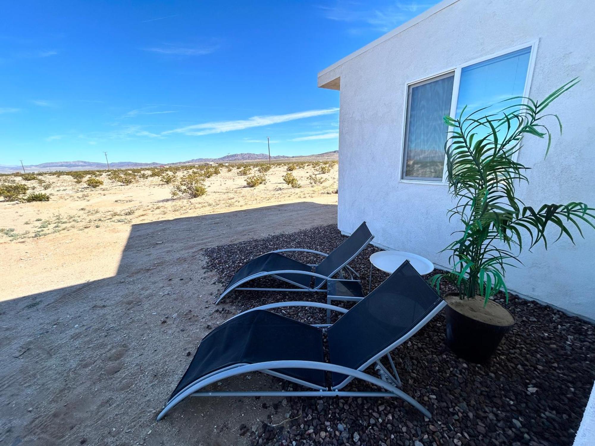 Serene Modern Home Backdoor With Great Wifi, Games, Movies, Patio Seating And Bbq Easy Access To North Joshua Tree National Park In 10 Minutes Twentynine Palms Esterno foto