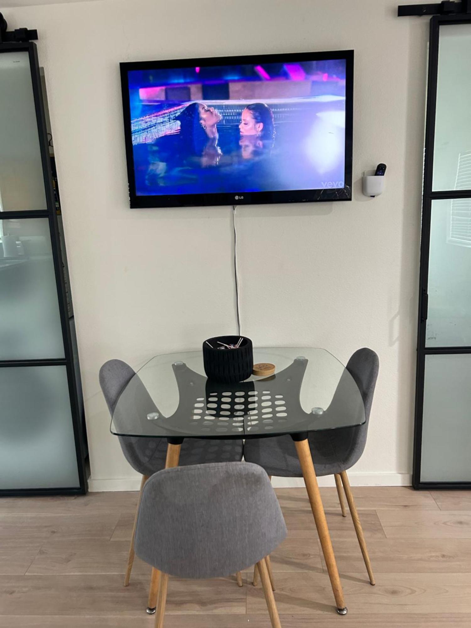 Serene Modern Home Backdoor With Great Wifi, Games, Movies, Patio Seating And Bbq Easy Access To North Joshua Tree National Park In 10 Minutes Twentynine Palms Esterno foto