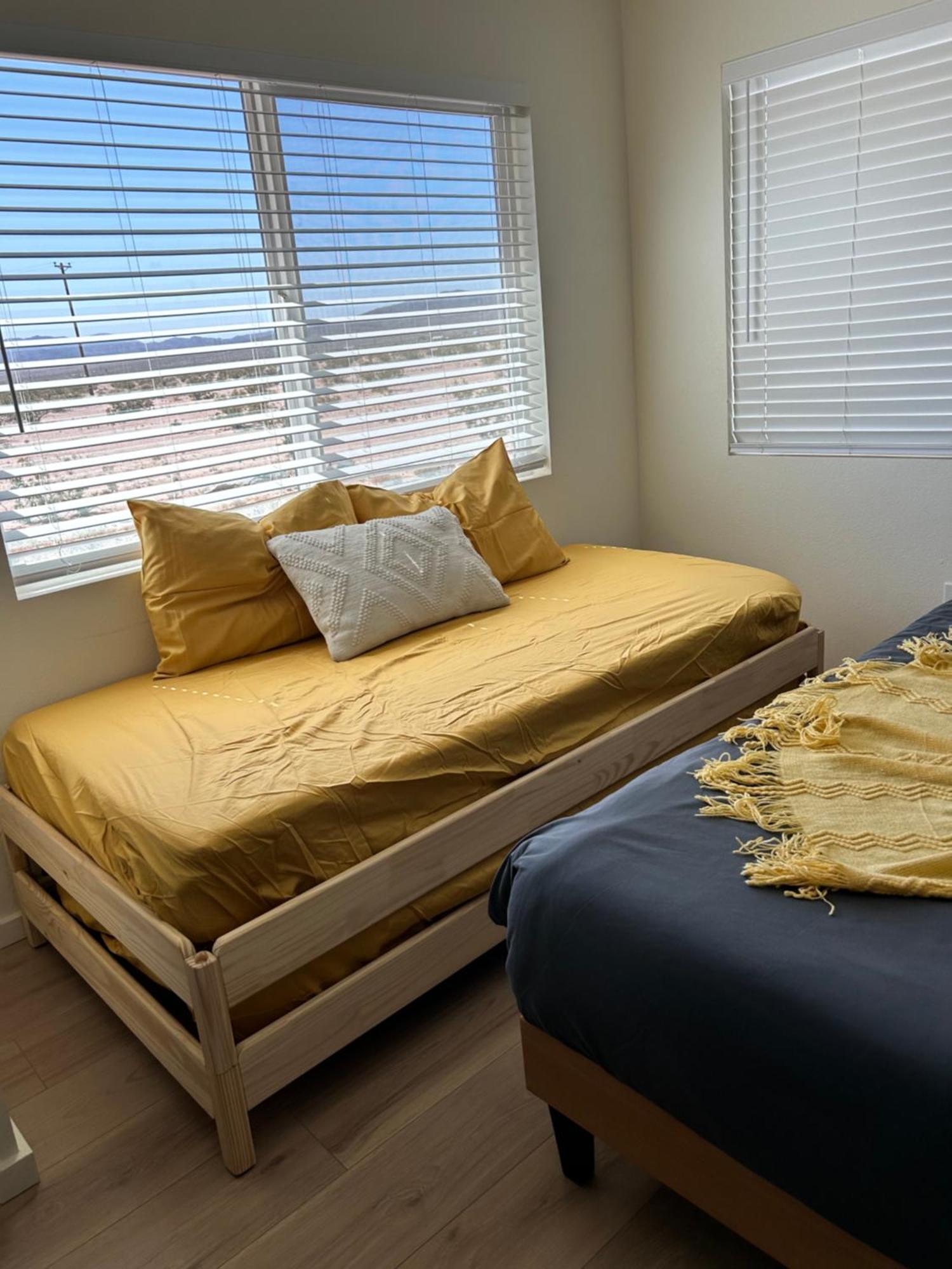 Serene Modern Home Backdoor With Great Wifi, Games, Movies, Patio Seating And Bbq Easy Access To North Joshua Tree National Park In 10 Minutes Twentynine Palms Esterno foto